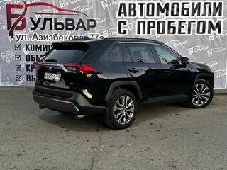 2022 Toyota RAV4 V (XA50), чёрный, 3008000 рублей, вид 2