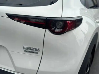2023 Mazda CX-30 I, белый, 1600000 рублей, вид 5