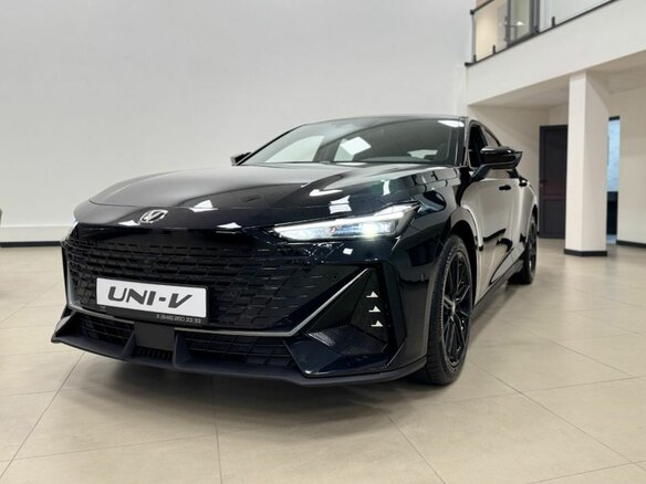2024 Changan UNI-V I, чёрный, 3329900 рублей - вид 1