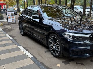 2019 BMW 5 серии 520d xDrive VII (G30/G31/G38), чёрный, 4200000 рублей, вид 1