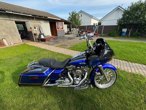 2007 Harley-Davidson CVO Road Glide, синий, 1000000 рублей - вид 4