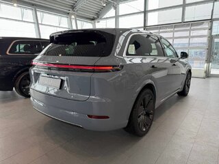 2026 Li Auto (Lixiang) L7 52.3 kWh I Рестайлинг, серый, 10790000 рублей, вид 4