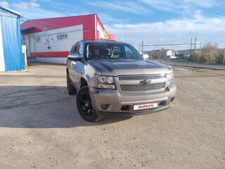 2008 Chevrolet Tahoe III, серый, 1300000 рублей, вид 3