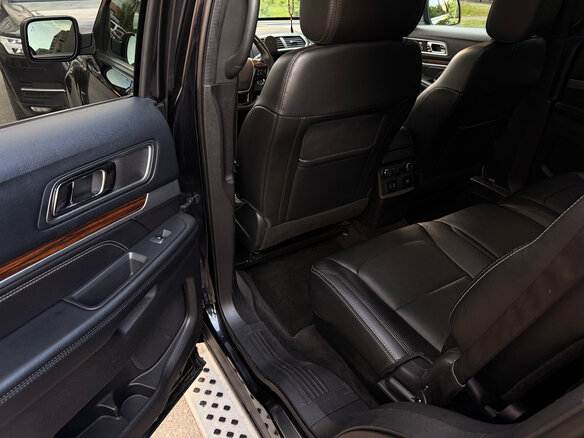 2016 Ford Explorer V Рестайлинг, чёрный, 2350000 рублей - вид 15