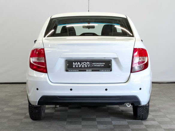 2023 Lada (ВАЗ) Granta I Рестайлинг, белый - вид 5