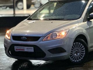 2011 Ford Focus II Рестайлинг, серебристый, 579000 рублей, вид 2