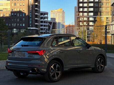 2026 Audi Q3 35 TFSI II (F3), серый, 3790000 рублей, вид 4