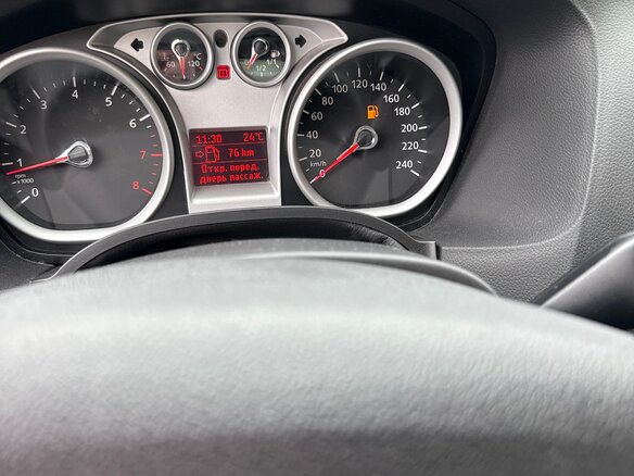 2010 Ford Focus II Рестайлинг, серый, 550000 рублей - вид 9