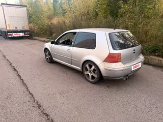2002 Volkswagen Golf IV, серебристый, 430000 рублей, вид 4