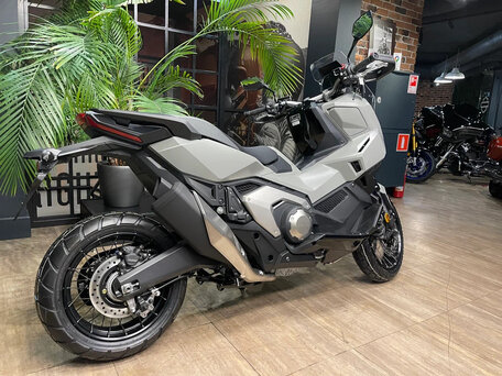 2026 Honda X-ADV, серебристый, 1650000 рублей, вид 4