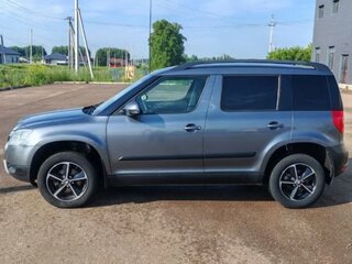 2014 Skoda Yeti I Рестайлинг, серый, 700000 рублей, вид 2
