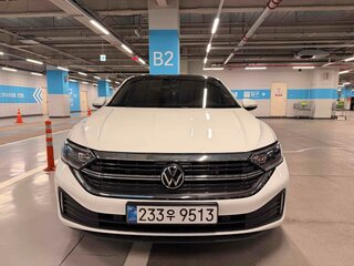 2023 Volkswagen Jetta VII Рестайлинг, белый, 1940000 рублей, вид 2