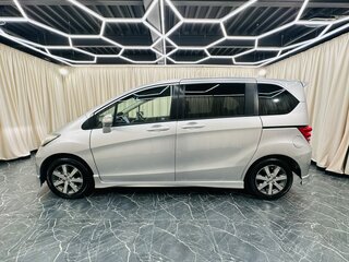 2010 Honda Freed I, серый, 1049000 рублей, вид 3