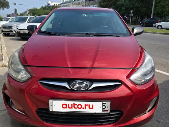 2011 Hyundai Solaris I, красный, 430000 рублей