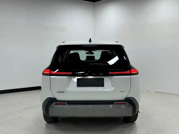 2026 Toyota RAV4 VI (XA60), белый, 4350000 рублей - вид 15