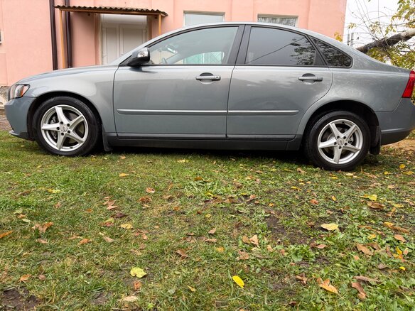2008 Volvo S40 II Рестайлинг, серый, 650000 рублей - вид 3