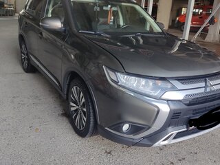 2020 Mitsubishi Outlander III Рестайлинг 3, коричневый, 1950000 рублей, вид 2