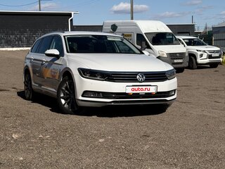 2017 Volkswagen Passat B8, белый, 1680000 рублей, вид 1