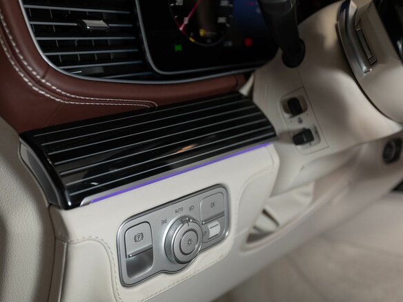 2026 Mercedes-Benz Maybach GLS 600 I Рестайлинг, чёрный, 29349236 рублей - вид 14