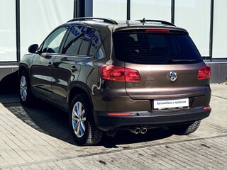 2016 Volkswagen Tiguan I Рестайлинг, коричневый, 1549000 рублей, вид 3