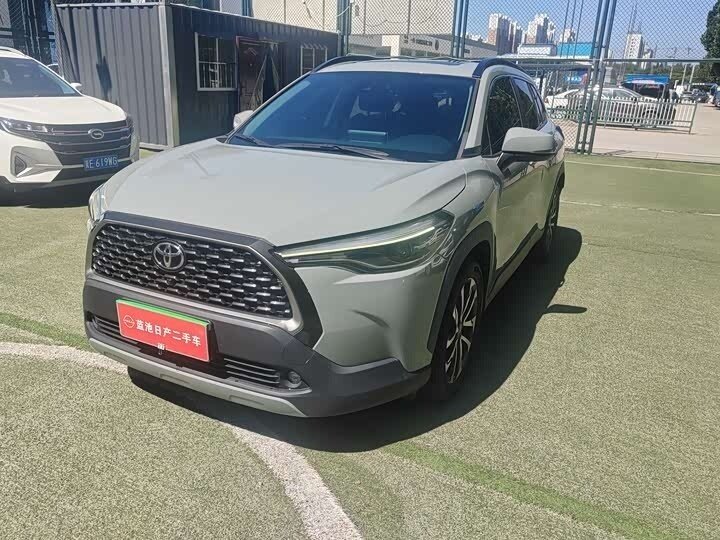 Открыть фотографии: Toyota Corolla Cross I