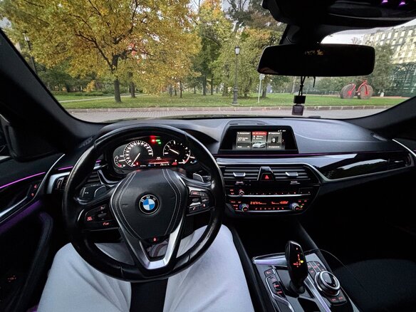 2018 BMW 5 серии 520d VII (G30/G31/G38), чёрный, 2730000 рублей - вид 13