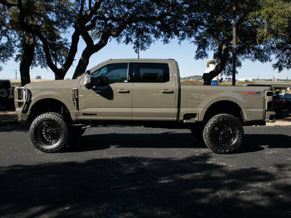 2026 Ford F-250, серый, 16980000 рублей - вид 2