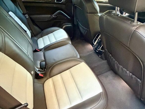 2015 Porsche Cayenne Turbo II Рестайлинг (958), чёрный, 3950000 рублей - вид 8