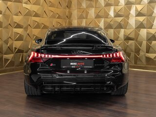 2023 Audi RS e-tron GT I, чёрный, 12500000 рублей, вид 4