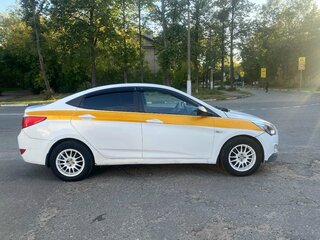 2016 Hyundai Solaris I Рестайлинг, белый, 430000 рублей, вид 3