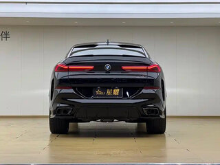 2022 BMW X6 30i III (G06), чёрный, 6450700 рублей, вид 5