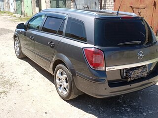 2010 Opel Astra H Рестайлинг, серый, 530000 рублей, вид 2