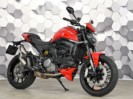 2023 Ducati Monster 937, красный, 877000 рублей, вид 1