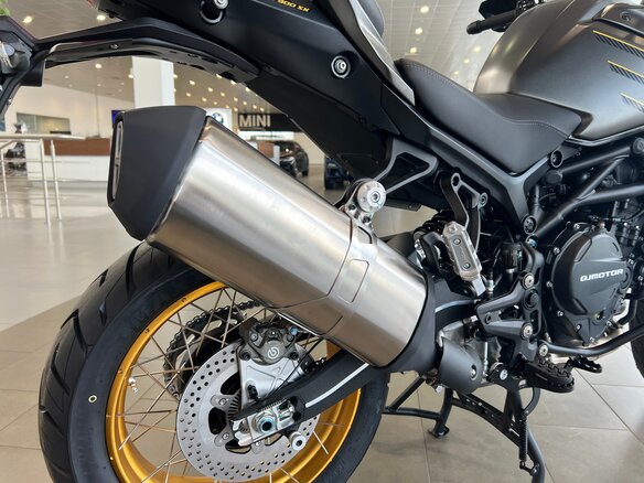 2026 QJMotor SRT 900 SX, чёрный, 949000 рублей - вид 15