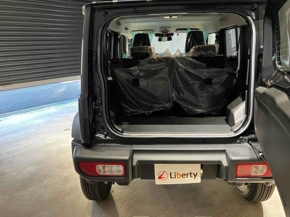 2026 Suzuki Jimny IV, чёрный - вид 9