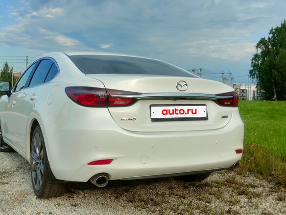 2019 Mazda 6 III (GJ) Рестайлинг 2, белый, 2300000 рублей - вид 4