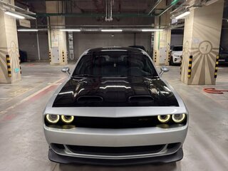 2019 Dodge Challenger III Рестайлинг 2, серый, 4490000 рублей, вид 1