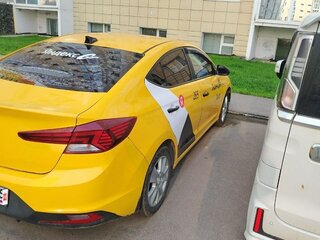 2019 Hyundai Elantra VI (AD) Рестайлинг, жёлтый, 900000 рублей, вид 2