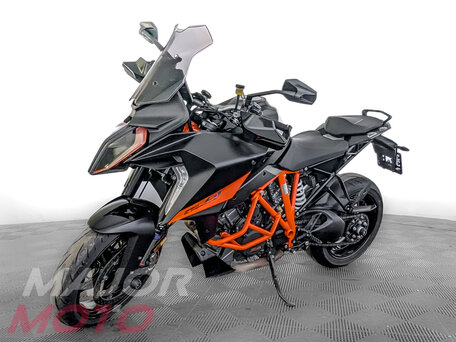 2022 KTM 1290 Super Duke GT, чёрный, 1345000 рублей, вид 3