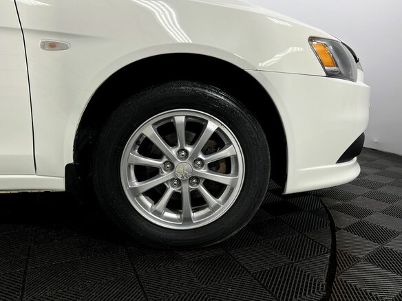 2013 Mitsubishi Lancer X Рестайлинг, белый, 960000 рублей - вид 20