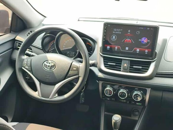 2022 Toyota Yaris L X XP150 Рестайлинг, красный - вид 11