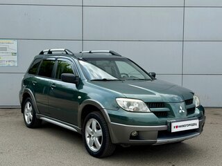 2005 Mitsubishi Outlander I, зелёный, 495000 рублей, вид 3