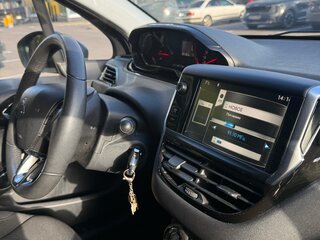 2013 Peugeot 208 I, фиолетовый, 680000 рублей, вид 5