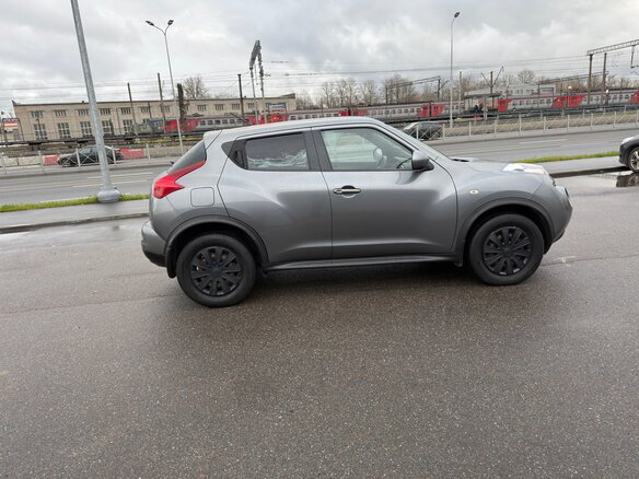 2013 Nissan Juke I, серый, 830000 рублей - вид 6