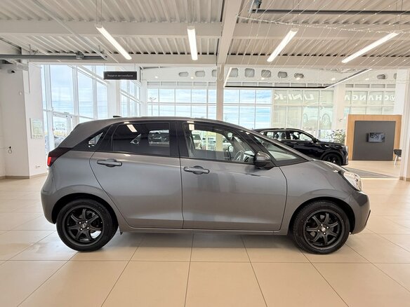 2020 Honda Fit IV, серый, 1379000 рублей - вид 7