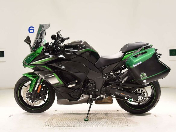 2021 Kawasaki Ninja 1000 SX, чёрный