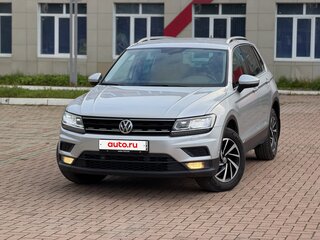 2018 Volkswagen Tiguan II, серебристый, 2160000 рублей, вид 1