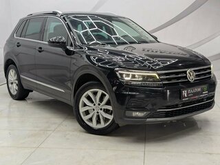 2019 Volkswagen Tiguan II, чёрный, 2765000 рублей, вид 3