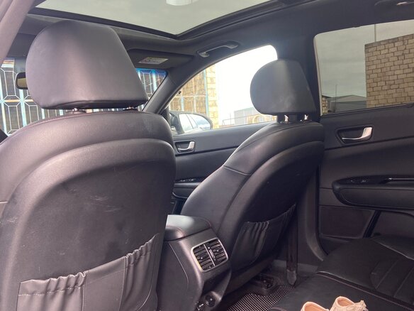 2018 Kia Optima IV Рестайлинг, белый, 1840000 рублей - вид 12