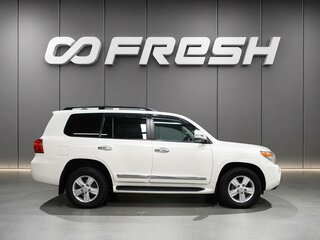 2012 Toyota Land Cruiser 200 Series Рестайлинг 1, белый, 3755000 рублей, вид 5